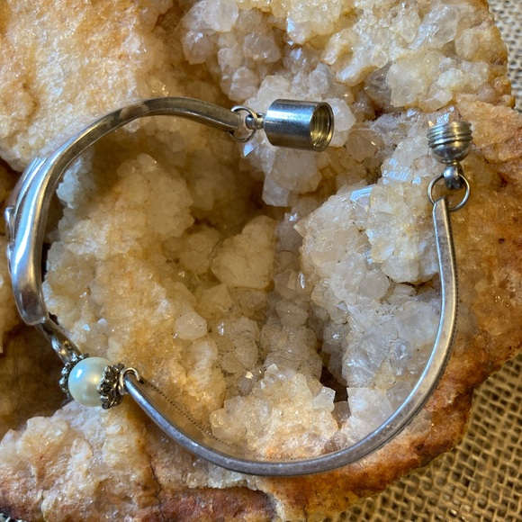 Unique “Fork” Bracelet - Picture 2 of 8